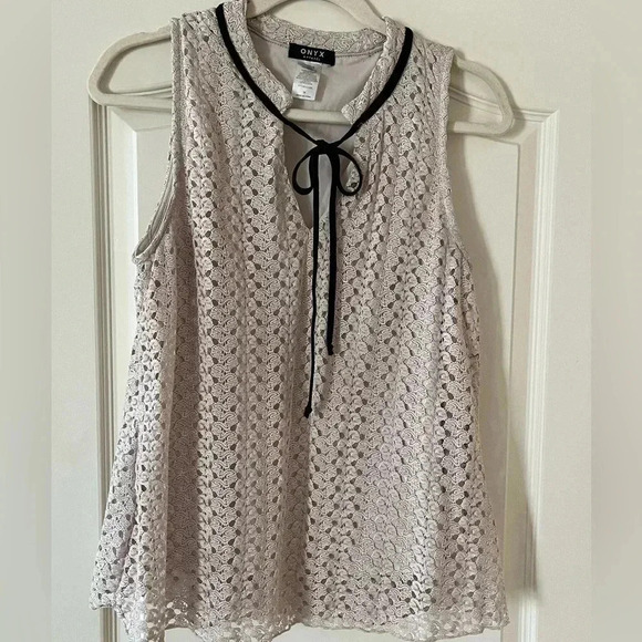 Onyx Apparel Polyester Stand Out Sleeveless Top Women's sz Medium - Picture 1 of 15
